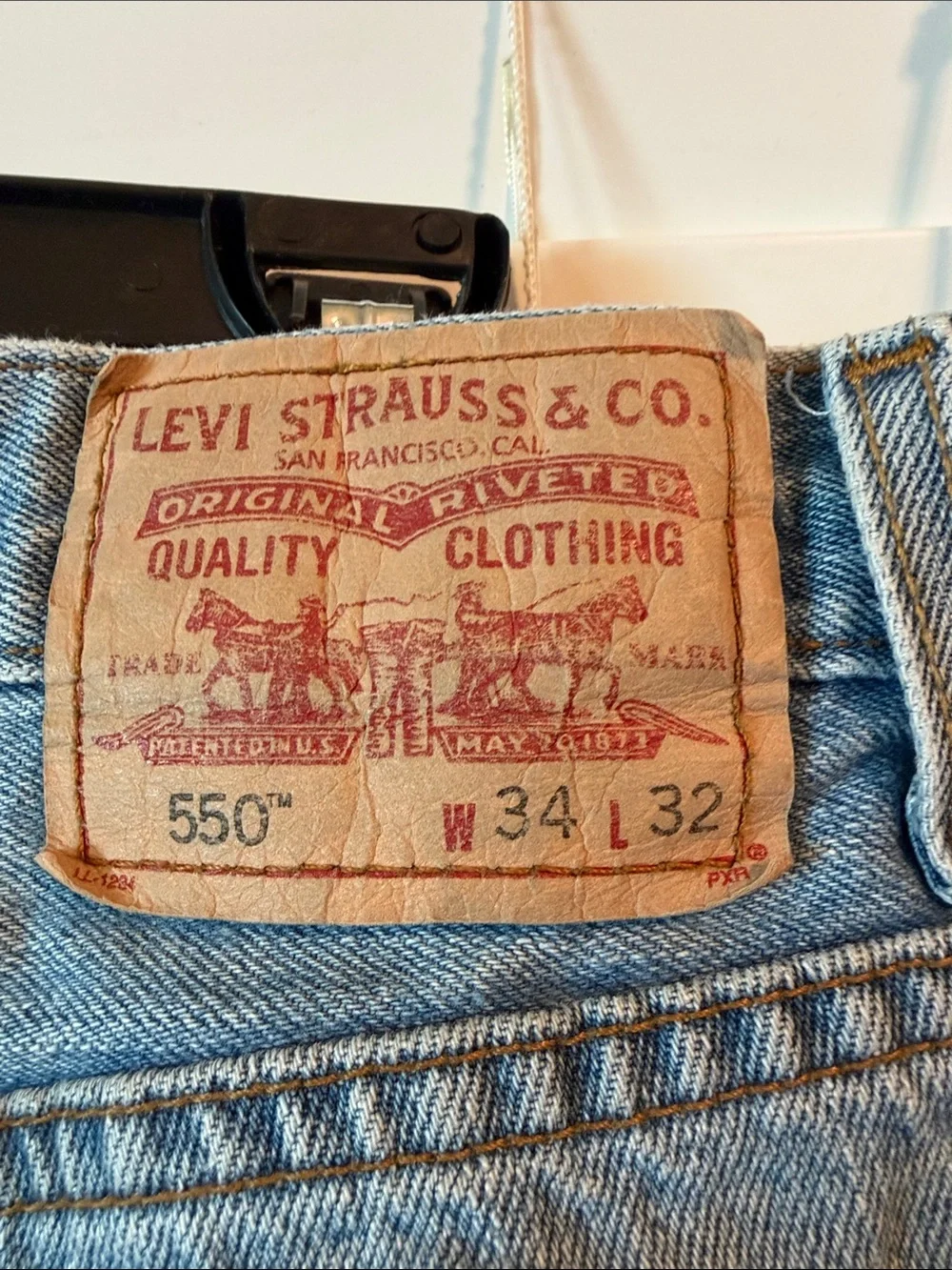 Good Condition Levi’s 550 34x32 Jeans